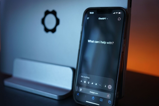 Custom AI Chatbots and When It Makes Sense to Invest in Them Custom AI Chatbots and When It Makes Sense to Invest in Them